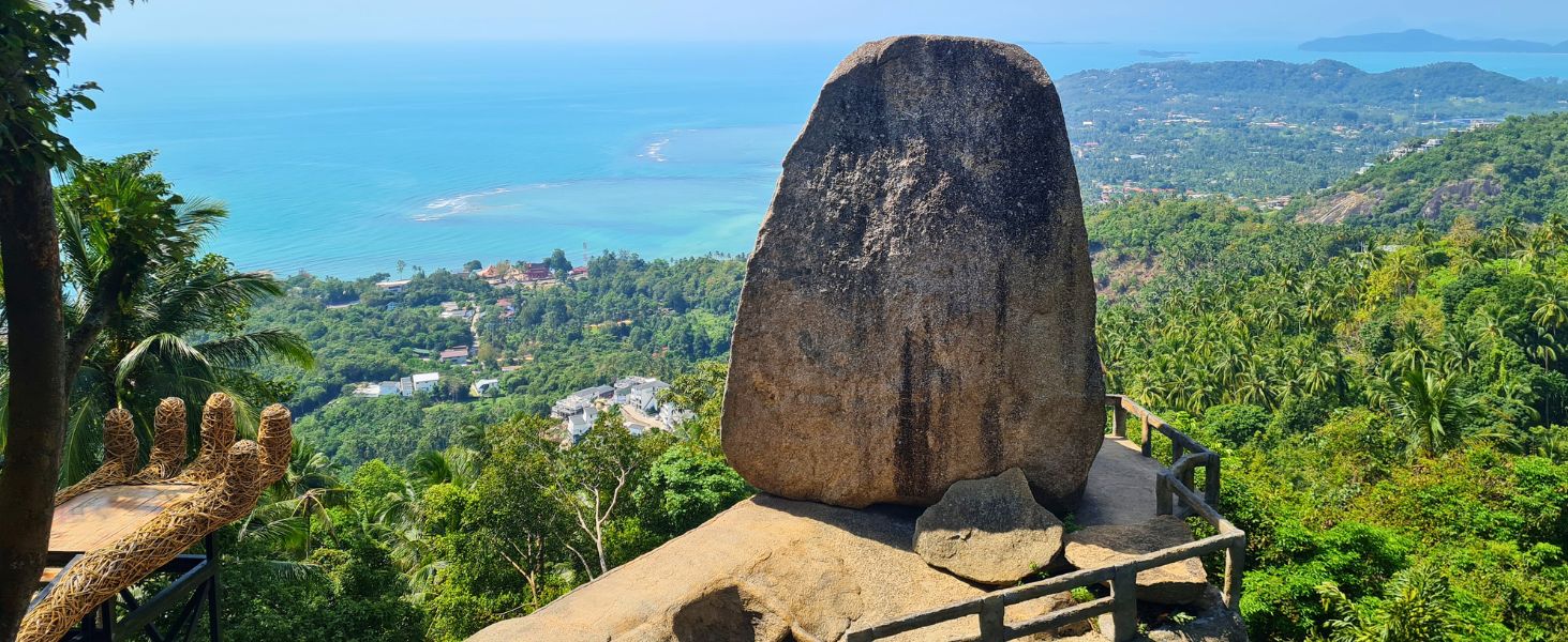 Overlap Stone 2 „Best Samui“ auf Koh Samui mit Panorama-Aussicht